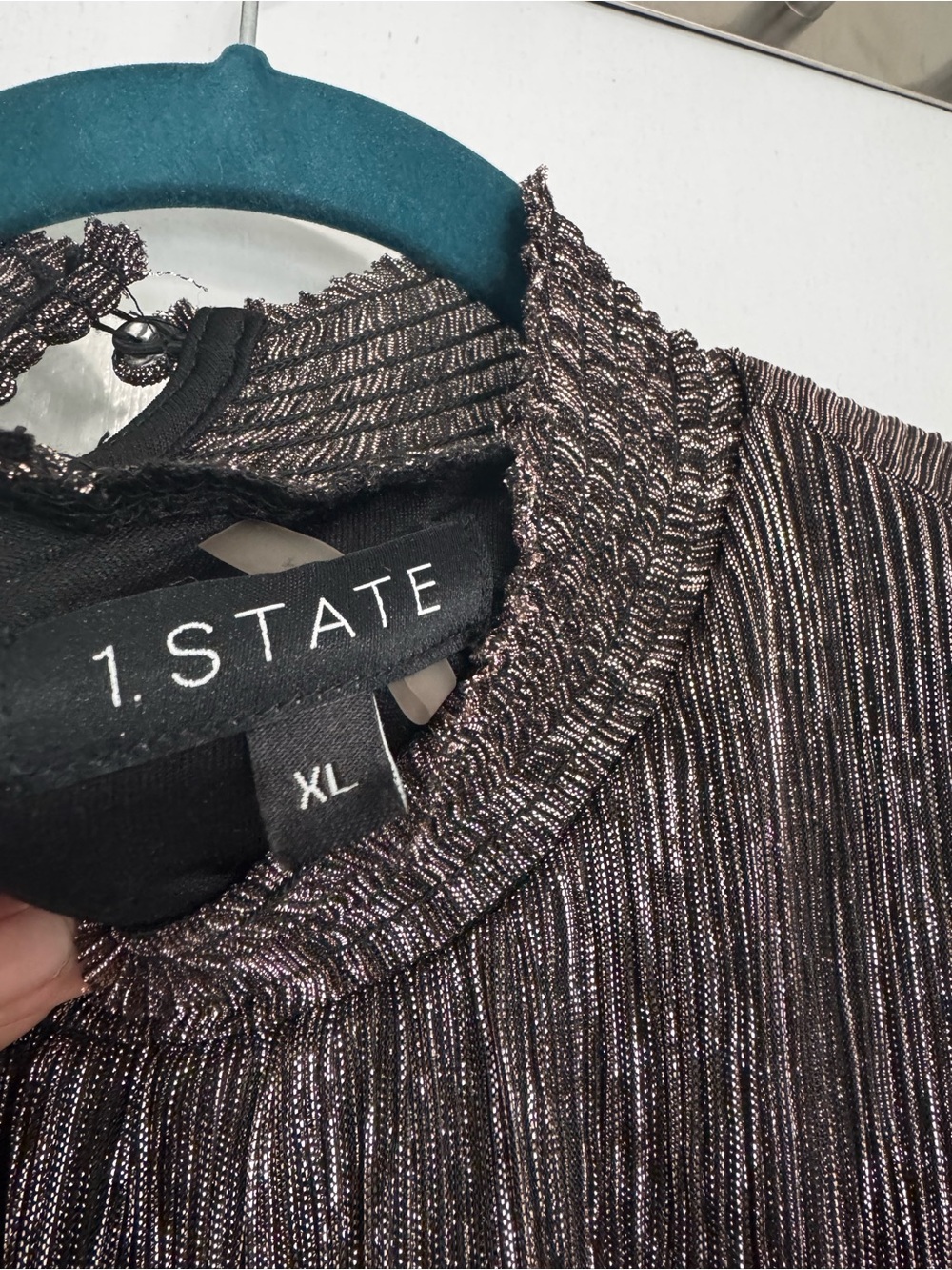 1.STATE Shimmery Metallic Ribbed Top in Bronze and Black